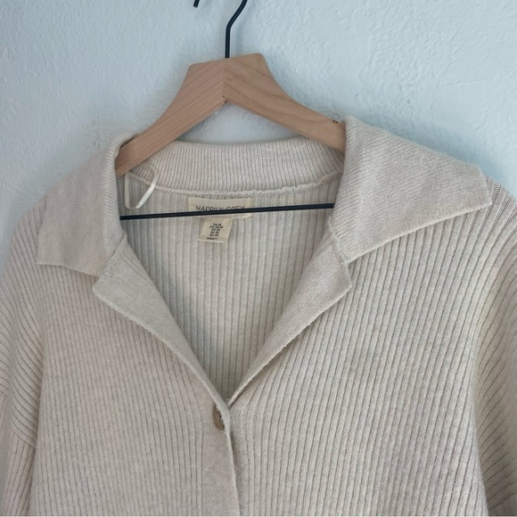 Cream Knit Cardigan Sweater with V-Neck super cozy size XS - Picture 4 of 4